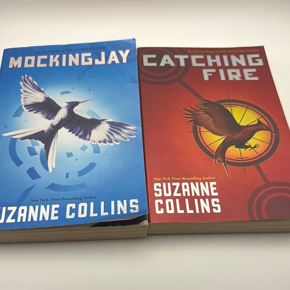 Hunger Games Sequel Book Pair | Catching Fire & Mockingjay by Suzanne Collins